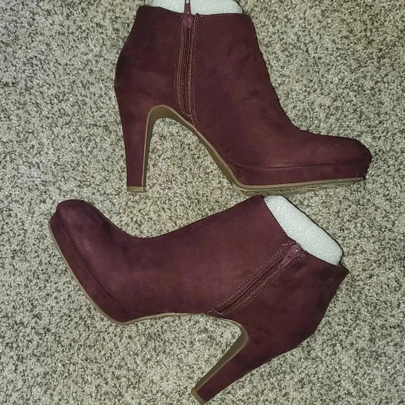 Unlisted Berry Heeled Boots - Picture 4 of 14